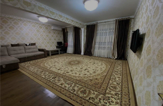 (И111870) Продается 3-х комнатная квартира в Шайхантахурском районе.