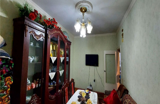 (И114037) Продается 4-х комнатная квартира в Шайхантахурском районе.