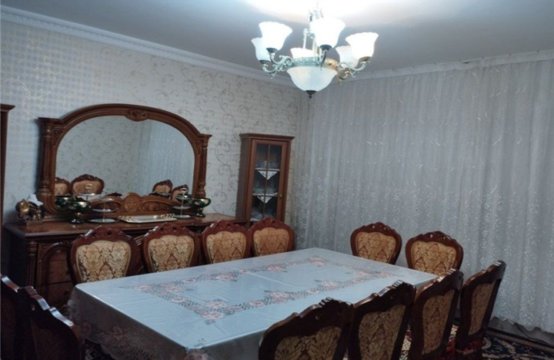 (К114107) Продается 4-х комнатная квартира в Чиланзарском районе.