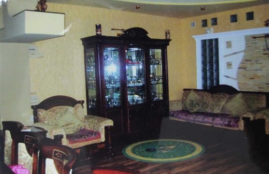 (К111476) Продается 4-х комнатная квартира в Шайхантахурском районе.