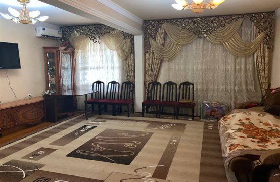 (К111618) Продается 3-х комнатная квартира в Шайхантахурском районе.