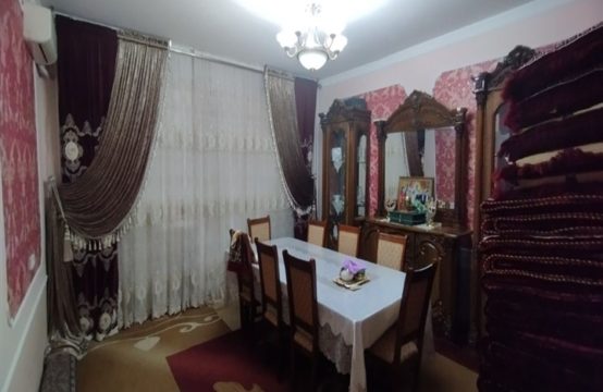 (К116183) Продается 4-х комнатная квартира в Алмазарском районе.
