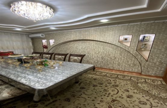 (К116922) Продается 4-х комнатная квартира в Алмазарском районе.