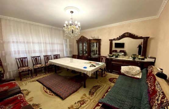 (К117031) Продается 4-х комнатная квартира в Шайхантахурском районе.