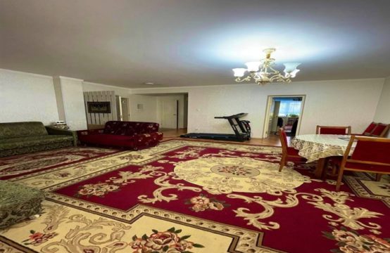 (К118223) Продается 3-х комнатная квартира в Мирабадском районе.