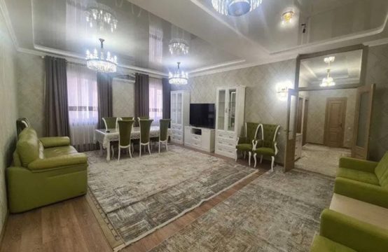 (К118523) Продается 4-х комнатная квартира в Яккасарайском районе.