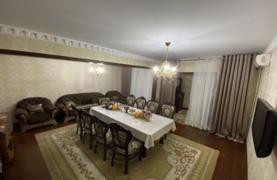 (К120835) Продается 4-х комнатная квартира в Шайхантахурском районе.