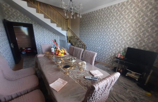 (К120905) Продается 5-ти комнатная квартира в Шайхантахурском районе.