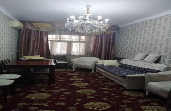 (К121074) Продается 4-х комнатная квартира в Шайхантахурском районе.
