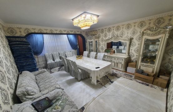 (К121318) Продается 3-х комнатная квартира в Алмазарском районе.