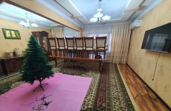(К116957) Продается 4-х комнатная квартира в Шайхантахурском районе.