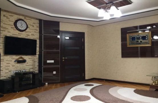 (К119202) Продается 3-х комнатная квартира в Шайхантахурском районе.