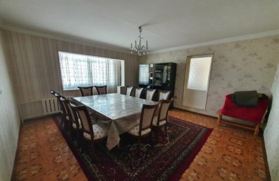 (К120131) Продается 3-х комнатная квартира в Шайхантахурском районе.