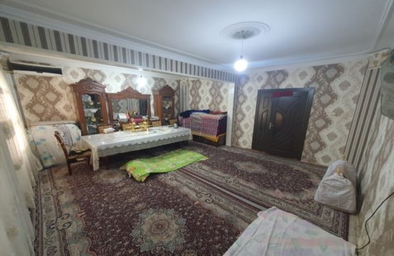 (К120689) Продается 4-х комнатная квартира в Шайхантахурском районе.