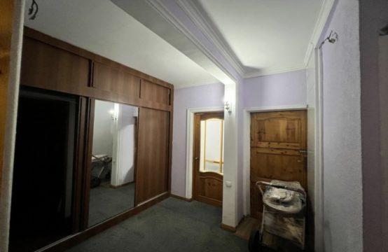 (К123381) Продается 4-х комнатная квартира в Юнусабадском районе.