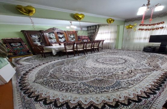 (К124027) Продается 5-ти комнатная квартира в Мирабадском районе.