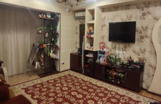 (К124298) Продается 4-х комнатная квартира в Мирабадском районе.
