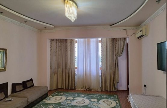 (К124603) Продается 3-х комнатная квартира в Шайхантахурском районе.
