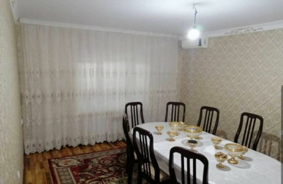 (К124679) Продается 4-х комнатная квартира в Алмазарском районе.