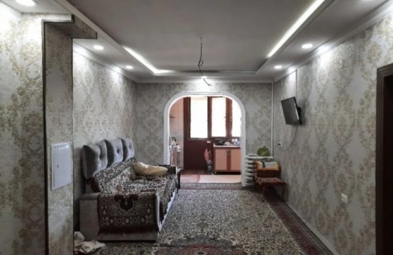 (К125404) Продается 4-х комнатная квартира в Юнусабадском районе.