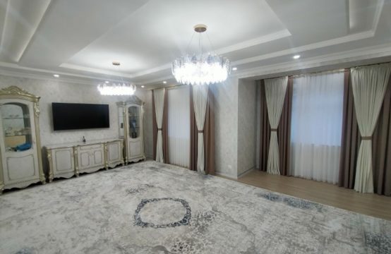 (К125451) Продается 7-ми комнатная квартира в Яккасарайском районе.