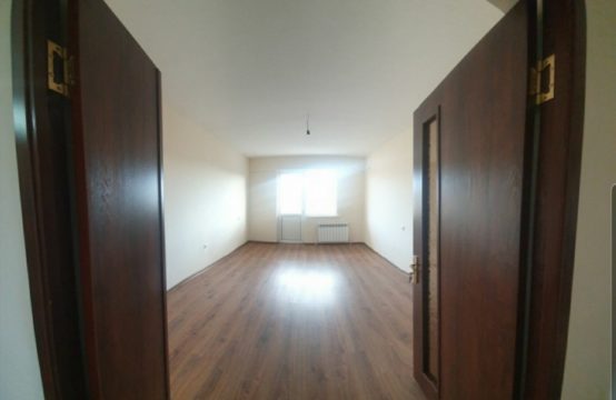 (К125854) Продается 4-х комнатная квартира в Шайхантахурском районе.