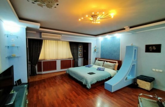 (К126947) Продается 2-х комнатная квартира в Шайхантахурском районе.